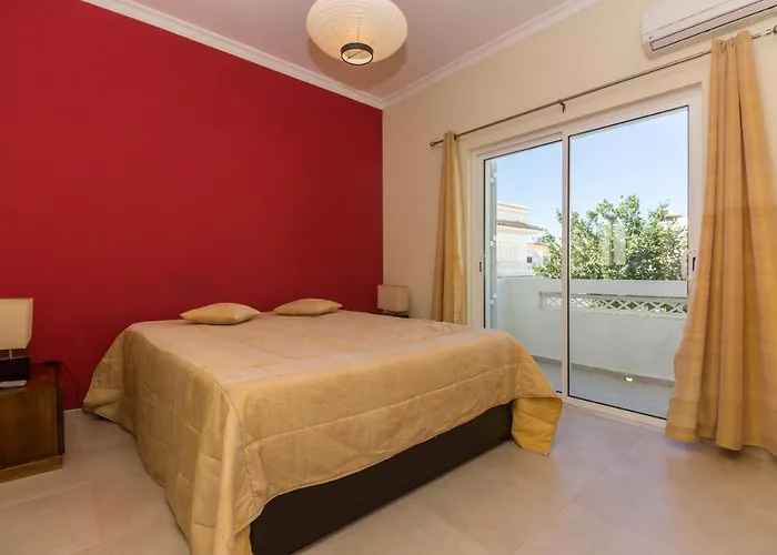 펜션 Amoreira By Algarvemanta 만타로타